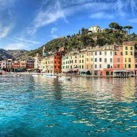Apartment Center Steps From The Sea Ac Wi-fi Parking Rapallo